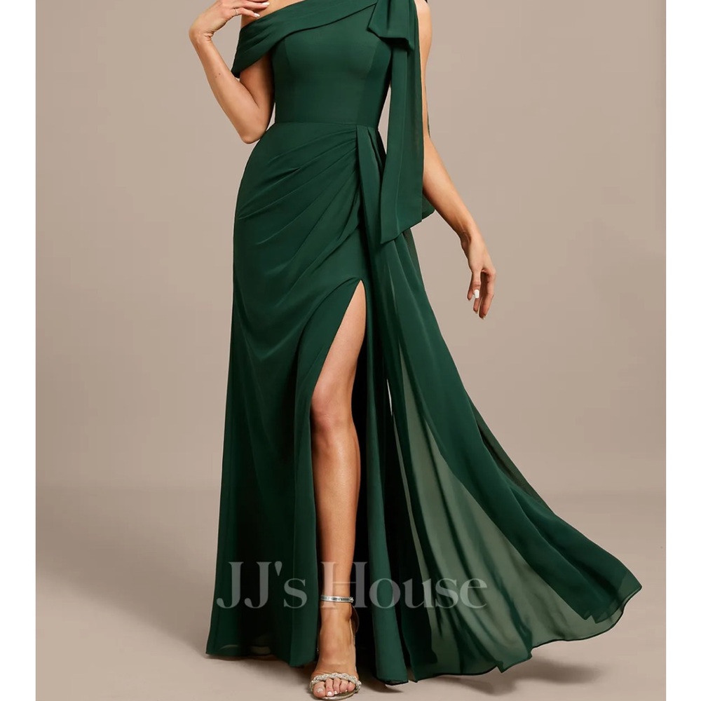 JJs House One Shoulder Green Dress